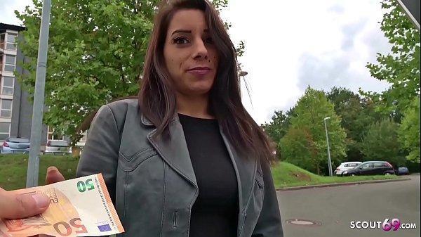 GERMAN SCOUT – TEENY BONNIE BEI SPONTAN CASTING GEFICKT