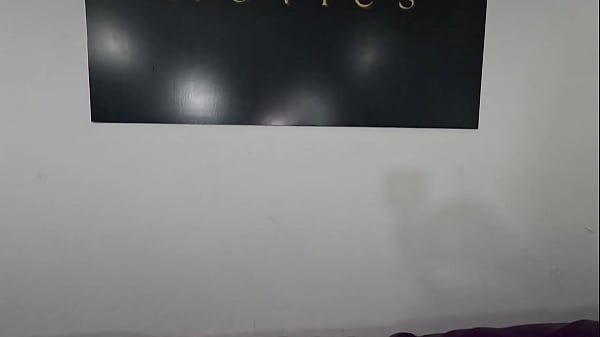 Anões fazendo sexo, Anãzinha da bunda grande e buceta pequena levando leitinho do anãozinho